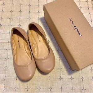 Lucky Brand emmie flats, size 8 new